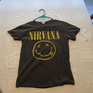 Nirvana grey/yellow small t-shirt! Measurement too
